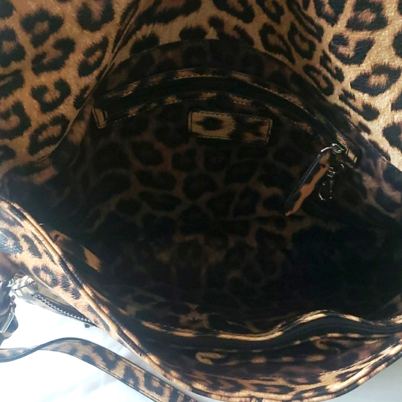 Jessica Simpson Shoulder Bag - Picture 4 of 9